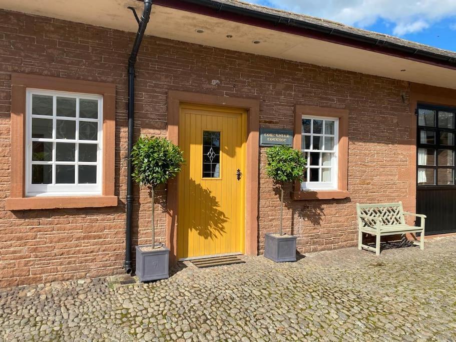 Courtyard Cottage Локърби Екстериор снимка